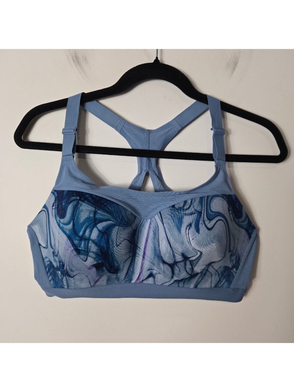 Victoria's Secret On Point Incredible Maximum Support Sports Bra Blue Size 36D